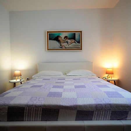 Apartman Nada I Fazana Exterior photo